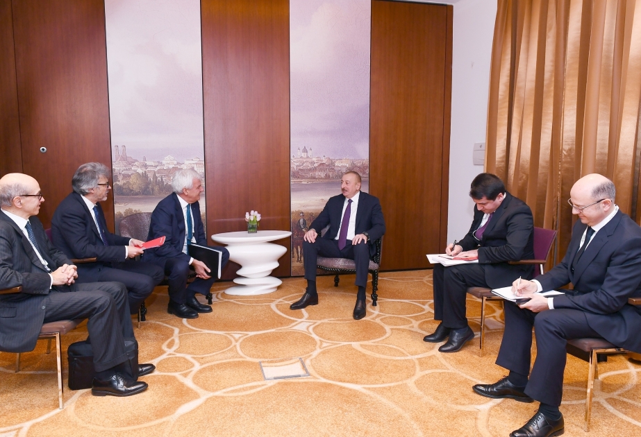 Entretien du président Ilham Aliyev avec le PDG du groupe Leonardo VIDEO