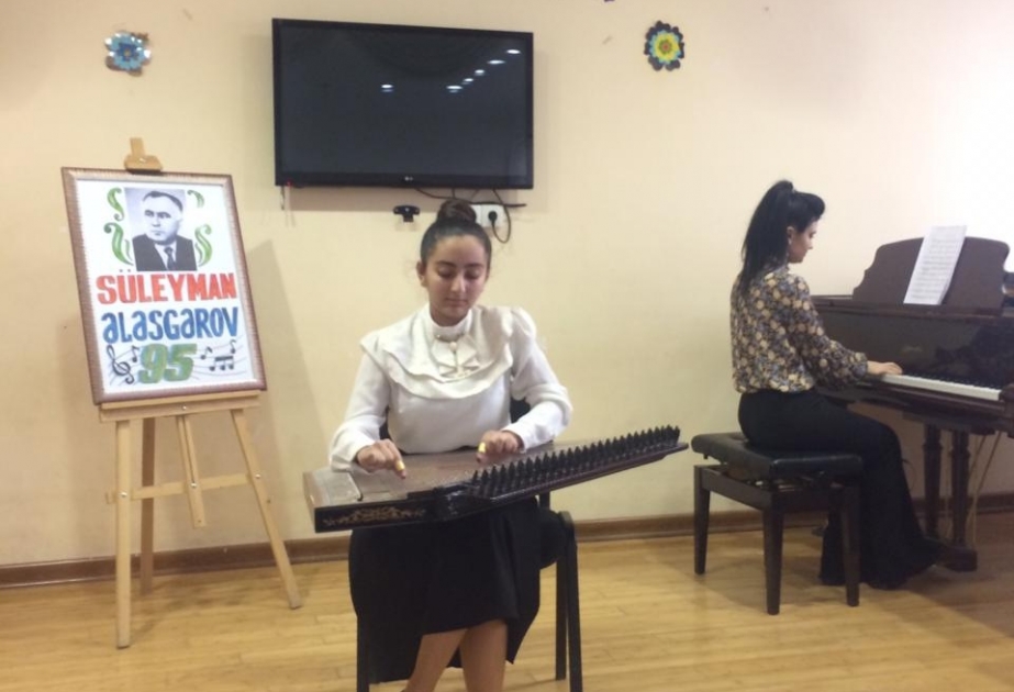 Uşaq incəsənət məktəbində Xalq artisti Süleyman Ələsgərovun xatirəsi anılıb