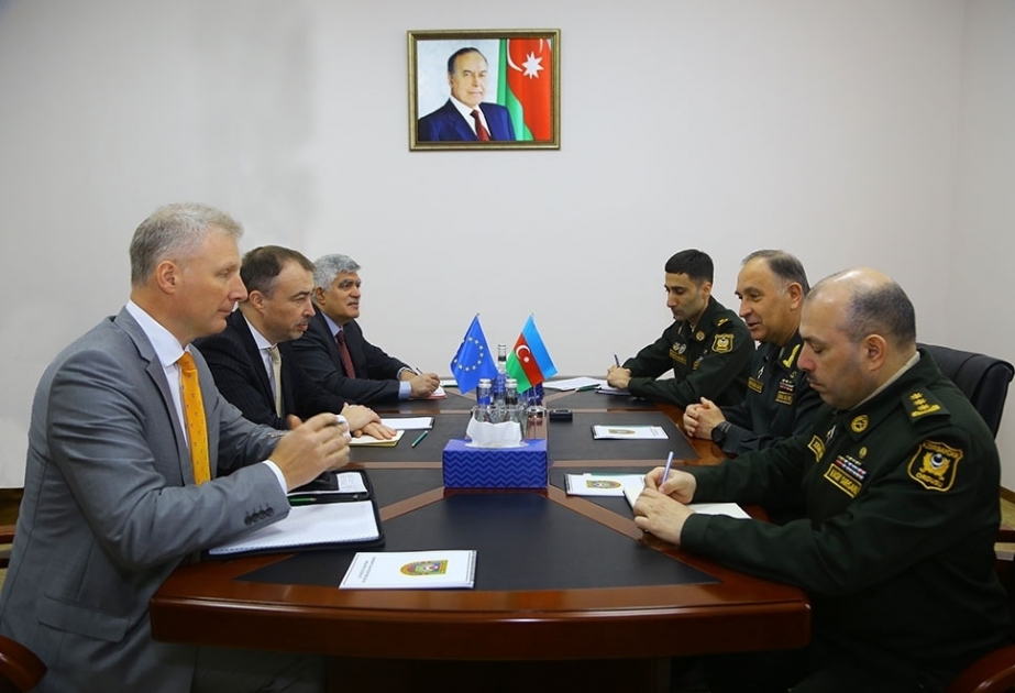 阿塞拜疆国防部副部长会见欧盟特别代表