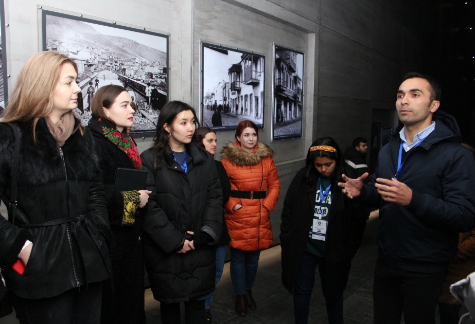 Qış Məktəbinin iştirakçıları dağ yəhudilərinin yığcam yaşadığı Qırmızı qəsəbəni və Quba Soyqırımı Memorial Kompleksini ziyarət ediblər