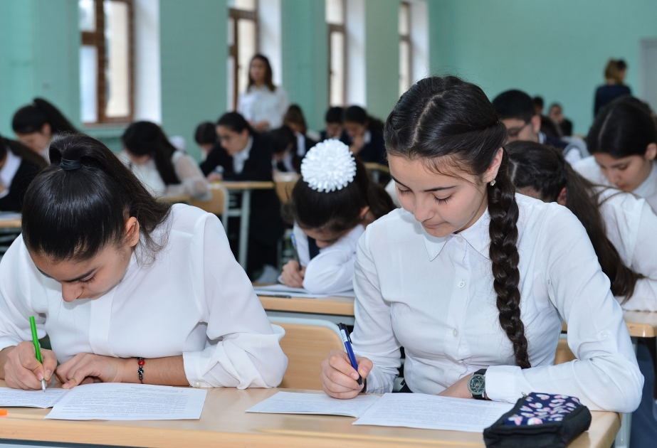 “Ədəbiyyat biliciləri” müsabiqəsinin şəhər mərhələsi keçirilib