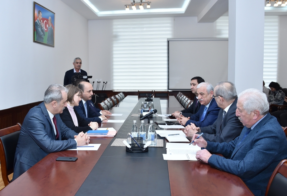 AHİK-də Beynəlxalq Təhsil Birliyinin Avropa regionu üzrə direktoru ilə görüş keçirilib