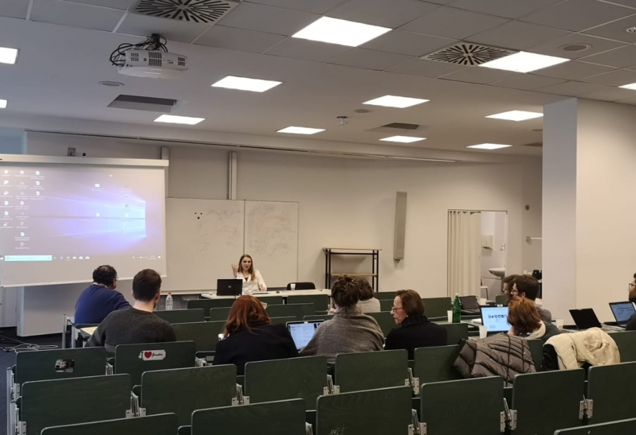 Azərbaycan aliminin Berlin Humboldt Universitetindəki mühazirə və seminarları böyük marağa səbəb olub
