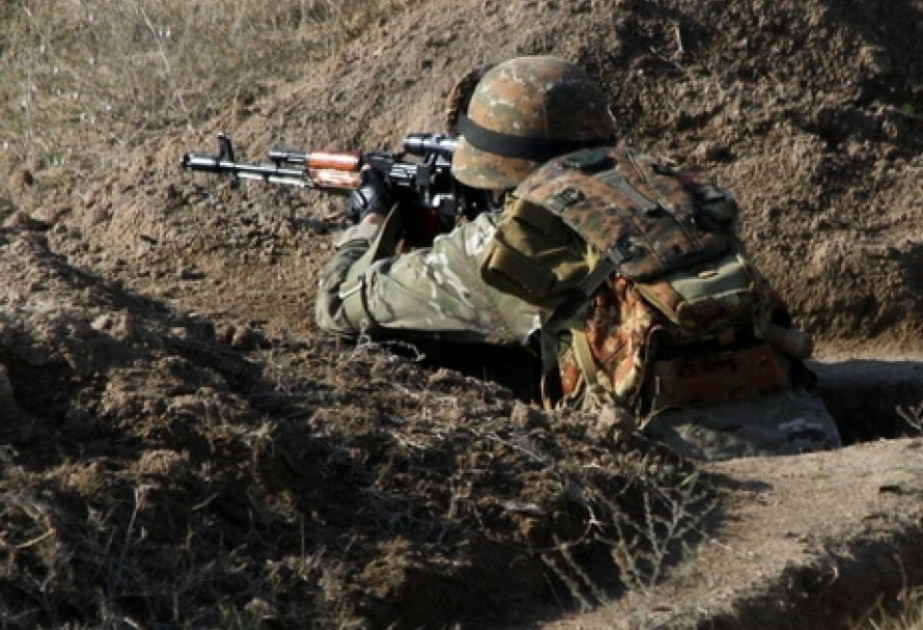 Armenische Einheiten beschießen aserbaidschanische Stellungen mit Scharfschützengewehren