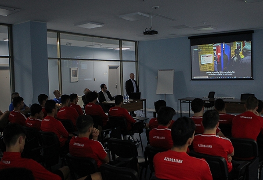 Azərbaycanın U-21 komandasının futbolçuları üçün seminar təşkil olunub