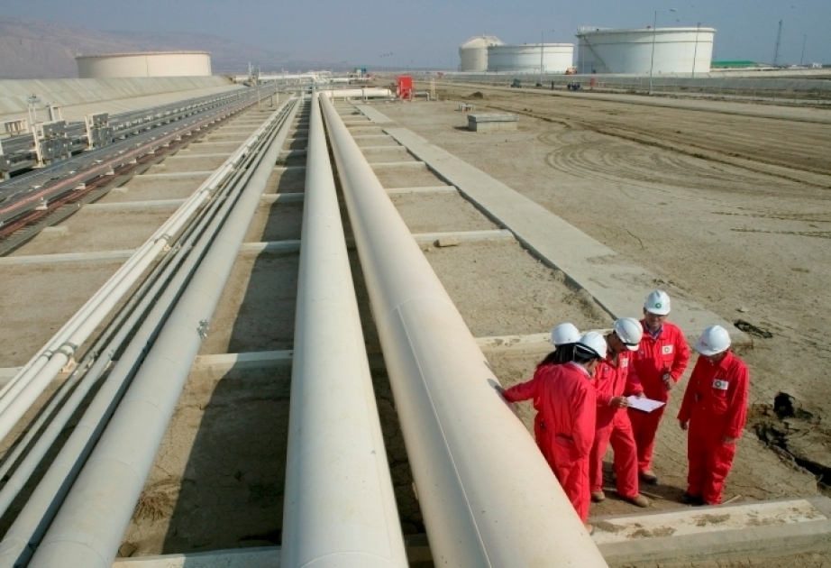 Azerbaiyán aumenta la exportación de productos petroleros