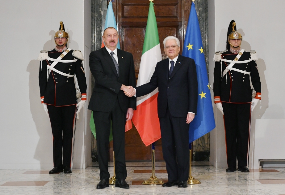 La ceremonia de la recepción oficial del presidente Ilham Aliyev en Roma