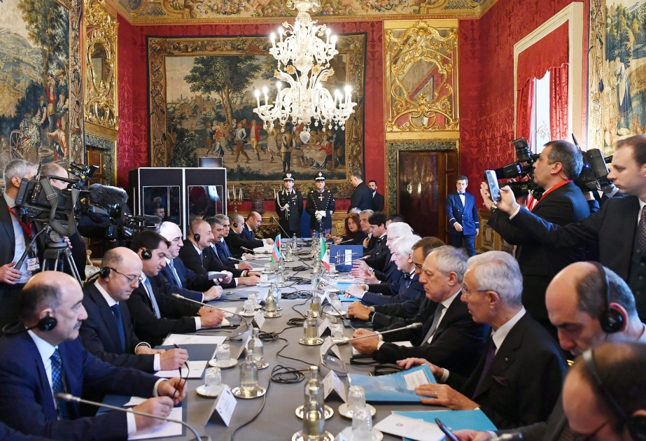 Les présidents azerbaïdjanais et italien ont eu un entretien élargi aux délégations VIDEO