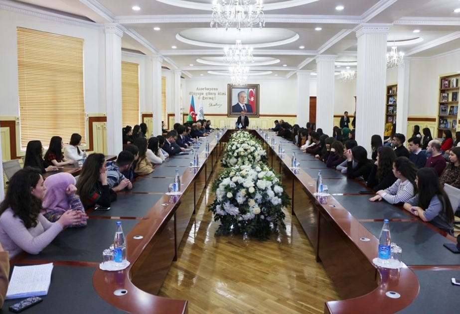 BDU: Nanoaraşdırmalar Mərkəzində növbəti elmi seminar
