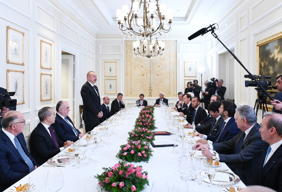 Déjeuner de travail du président Ilham Aliyev avec les dirigeants des plus grosses entreprises italiennes VIDEO