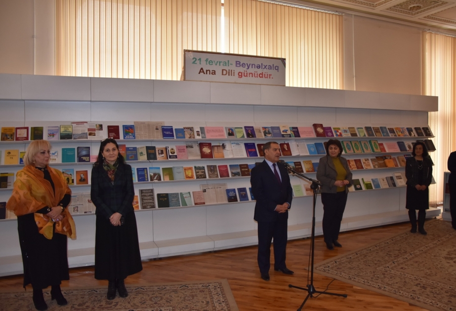 Milli Kitabxanada Beynəlxalq Ana Dili Gününə həsr edilmiş kitab sərgisi açılıb