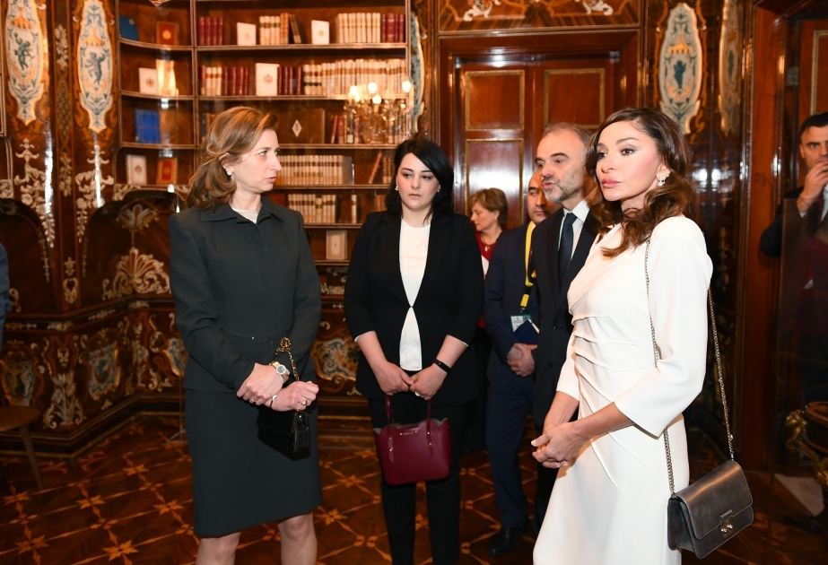 La primera dama Mehriban Aliyeva visita el Palacio del Quirinale en Roma