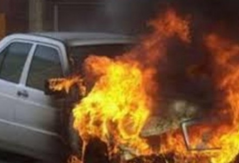 Sabunçu rayonunda “Mercedes” markalı minik avtomobili yanıb