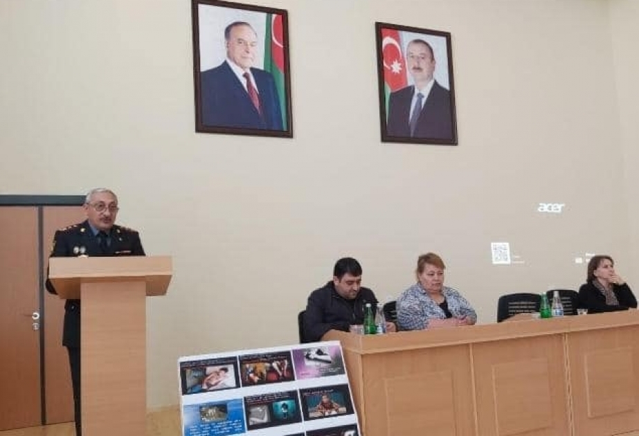 Məktəblilərin narkomaniyanın və erkən nikahların fəsadları barədə məlumatlandırılması işi davam etdirilir