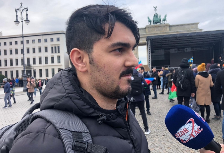Un participant du Rassemblement européen pour le Karabagh: Je suis fier de voir les étudiants azerbaïdjanais participer à ce rassemblement