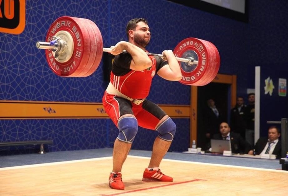 Наилхан Набиев в седьмой раз завоевал титул чемпиона Азербайджана по тяжелой атлетике