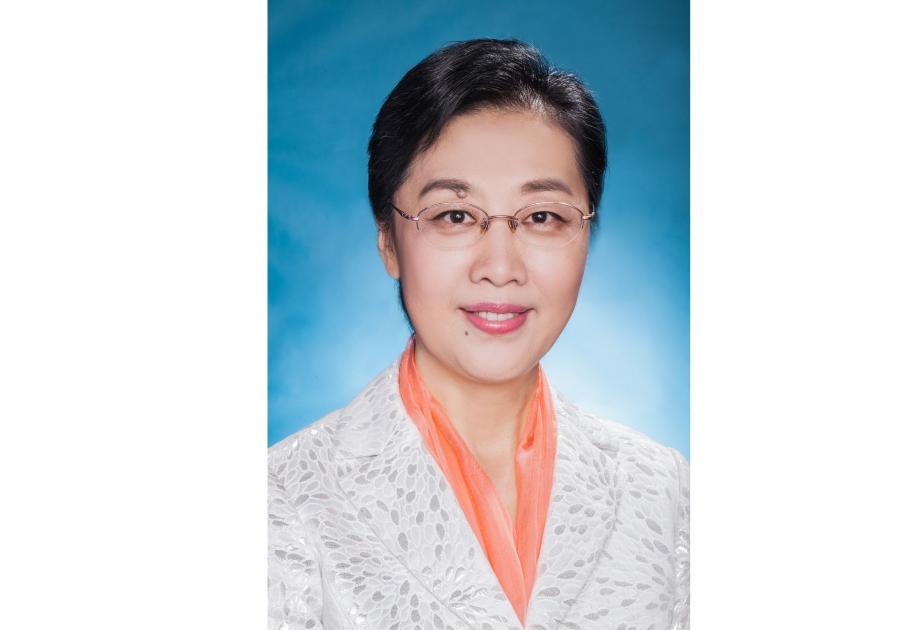 Embajadora de China en Azerbaiyán "El amanecer está llegando y el alba está brillando"