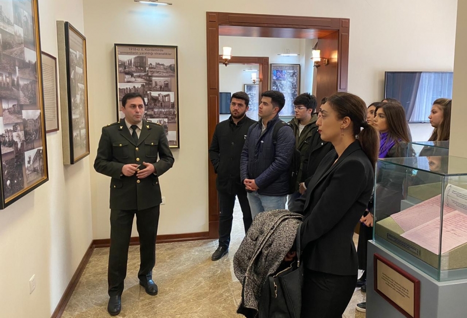 “Diplomatiya könüllüləri” qrupunun üzvləri Hərbi Prokurorluqdakı Memorial Soyqırımı Muzeyində olublar