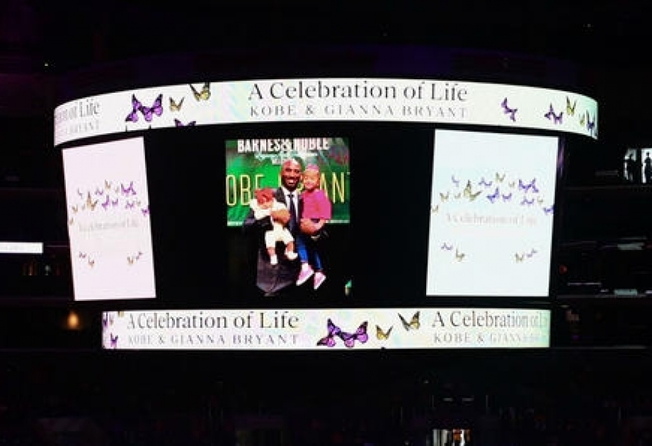 Miles de personas despiden a Kobe Bryant y a su hija Gianna en un emotivo tributo