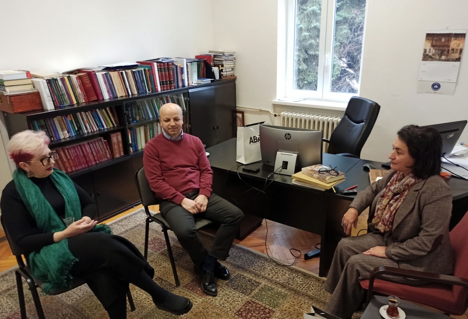 Azərbaycanlı jurnalist Sarayevo Universitetinin alimləri ilə görüşüb