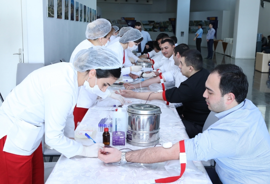 İqtisadiyyat Nazirliyinin əməkdaşları qan veriblər