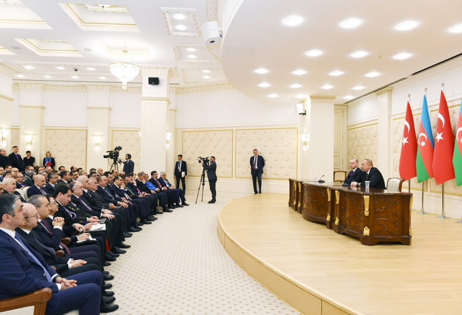 Les présidents azerbaïdjanais et turc font des déclarations à la presse VIDEO