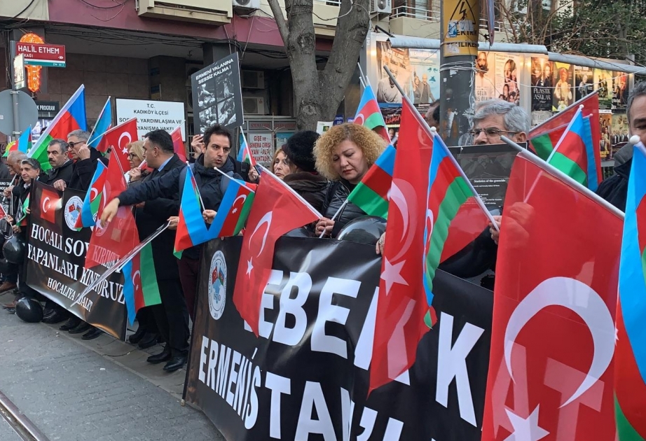 Xocalı soyqırımının 28-ci ildönümü ilə bağlı İstanbulda yürüş keçirilir VİDEO