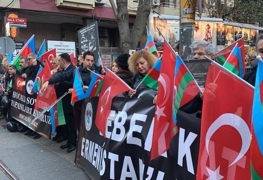 Kundgebung zum 28. Jahrestag des Völkermords von Chodschali in Istanbul