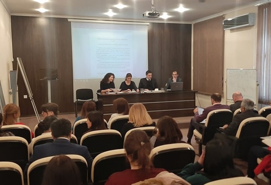 Analitik Ekspertiza Mərkəzi dərman vasitələrinin qeydiyyatının yeni qaydaları ilə şirkət və distribüterləri tanış edib