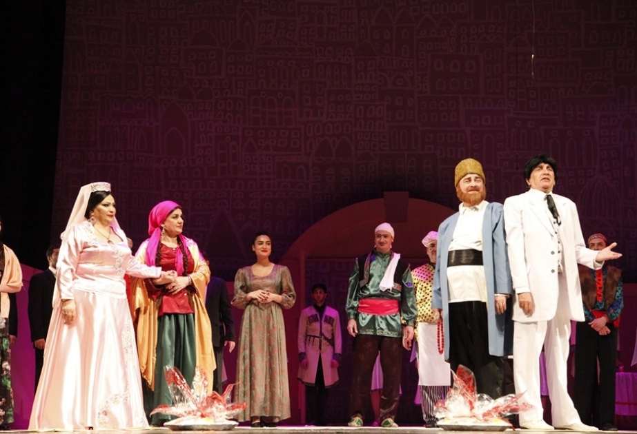 Musiqili Teatr “Ər və Arvad” tamaşasını yenidən repertuara salıb