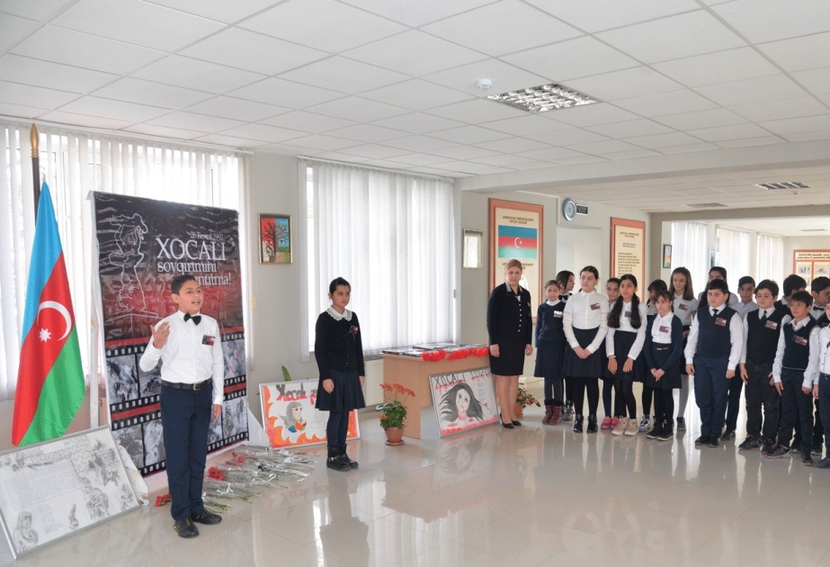 Məktəblilər Xocalı qurbanlarının xatirəsini yad ediblər