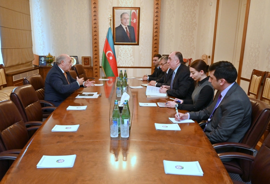 Canciller Mammadyarov se reunió con el Encargado de Negocios ad interim de Chile