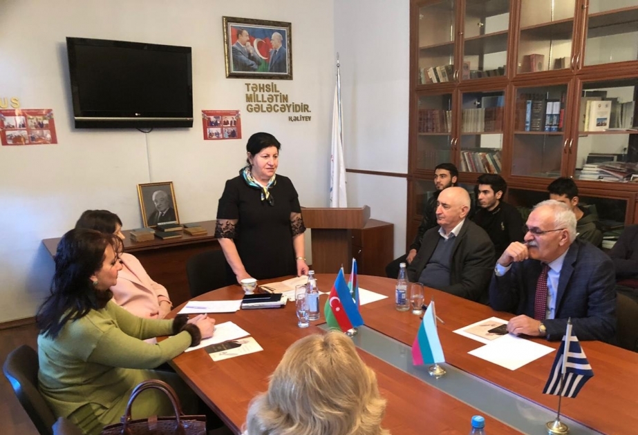Bakı Slavyan Universitetində akademik Viktor Vinoqradovun linqvistik ideyalarından danışılıb