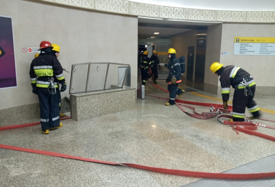 FHN Bakı Metropoliteninin “Sahil” stansiyasında təlim-məşq keçirib