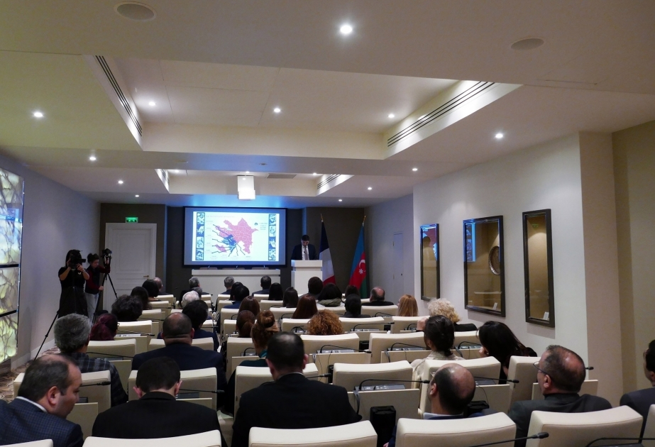 Se celebró en París una conferencia sobre el problema de los cautivos, rehenes y personas desaparecidas en el conflicto de Karabaj