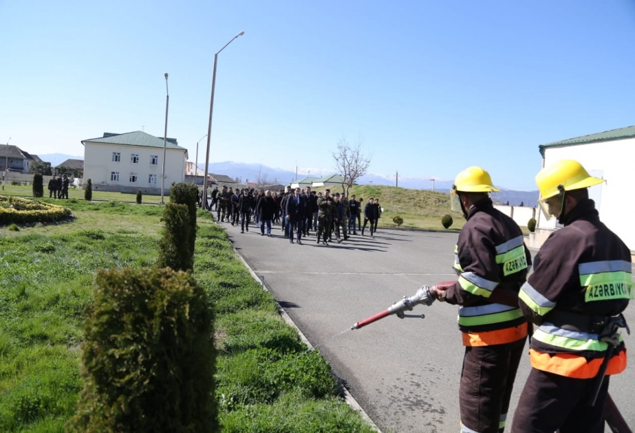 FHN-in Mülki Müdafiə Qoşunları maarifləndirmə tədbiri keçirib