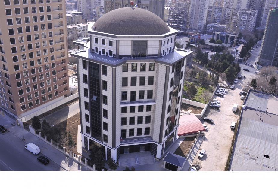 مصدر المائة عام الأذربيجاني روزنامة المائة سنة
