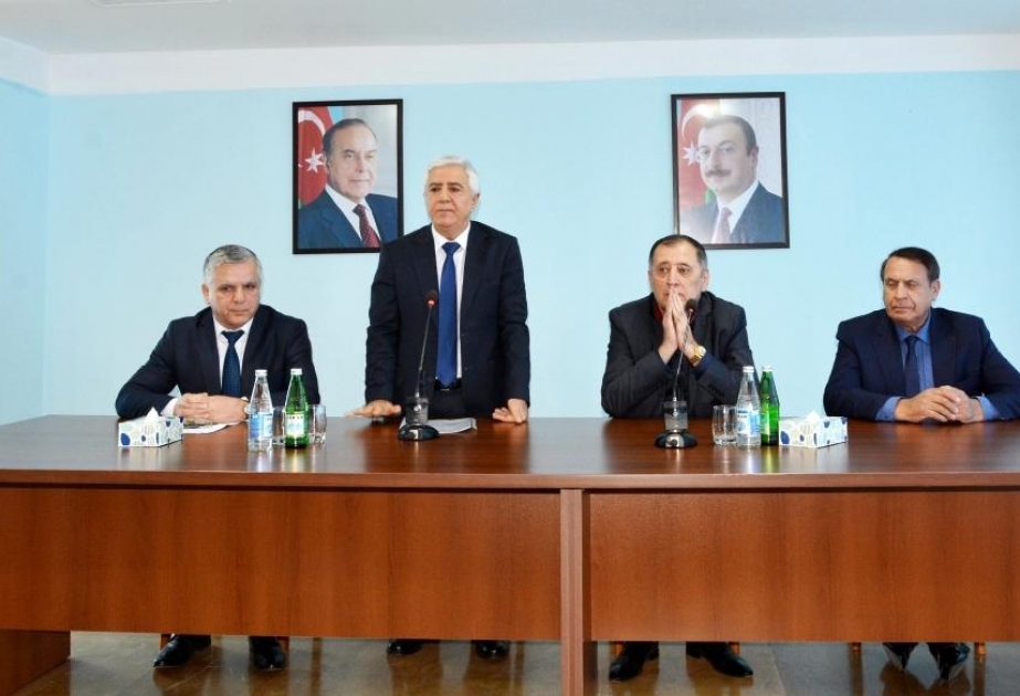 Milli Arxiv İdarəsində Baba Vəziroğlu ilə görüş keçirilib