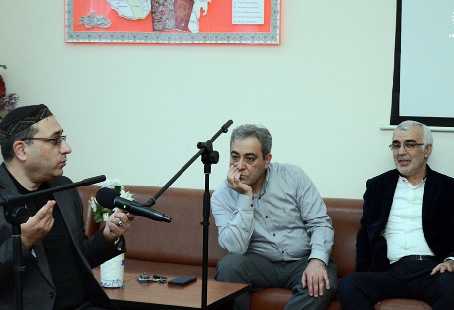 Müasir ədəbiyyatda irfani düşüncənin təsiri mövzusunda müzakirə aparılıb