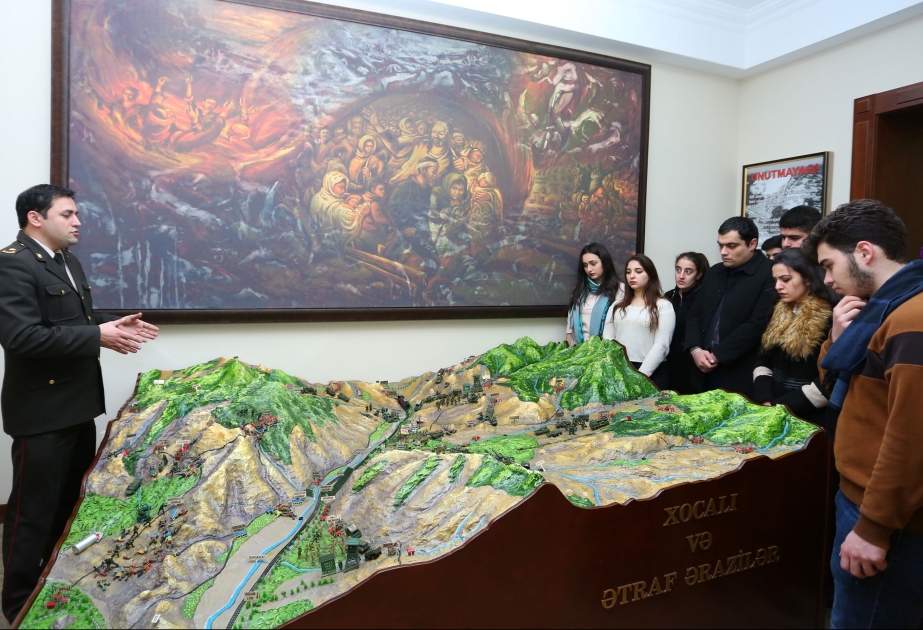 Aİİ-nin tələbələri Respublika Hərbi Prokurorluğunda Memorial Soyqırımı Muzeyini ziyarət ediblər