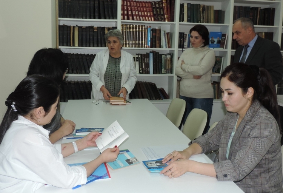 Qazaxıstanlı doktorantlar AMEA-nın Torpaqşünaslıq və Aqrokimya İnstitutunda təcrübə keçirlər