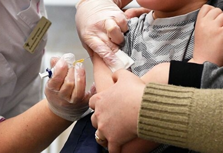 Вакцинация в детстве помогает при лечении рака, выяснили ученые