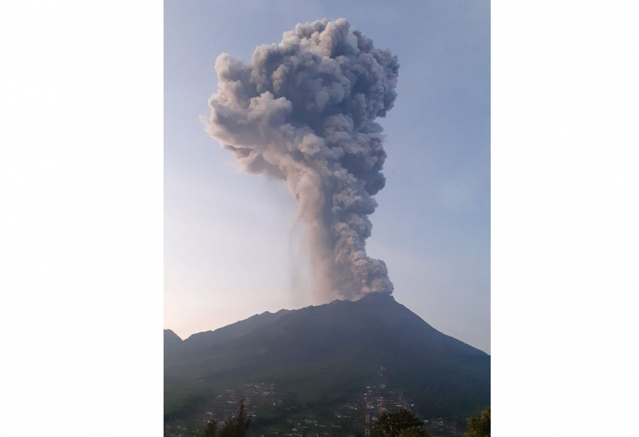 İndoneziyanın Yava adasında yerləşən Merapi vulkanı yenidən fəallaşıb