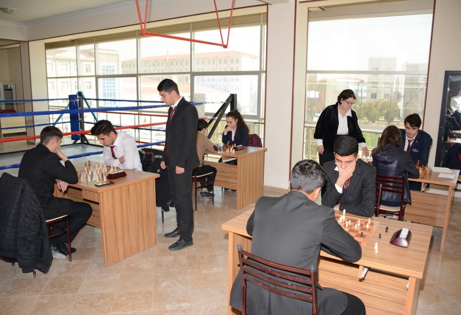 Naxçıvan Dövlət Universitetində Bədən Tərbiyəsi və İdman Gününə həsr edilmiş silsilə tədbirlər keçirilib