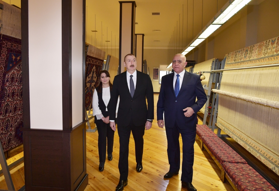 Prezident İlham Əliyev “Azərxalça” ASC-nin Ağstafa filialının fəaliyyəti ilə tanış olub YENİLƏNİB VİDEO