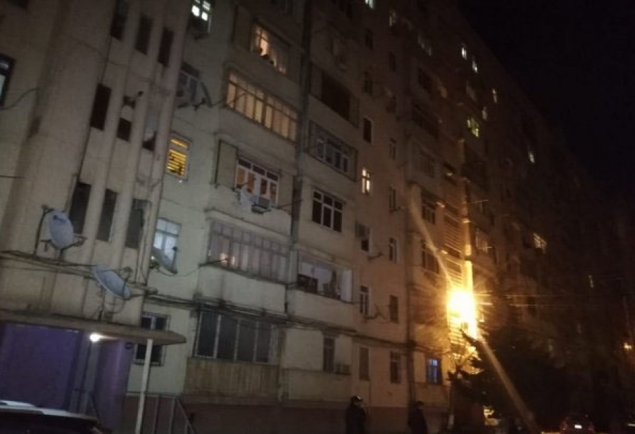 Sumqayıtda yaşayış binasında partlayış olub, xəsarət alanlar var