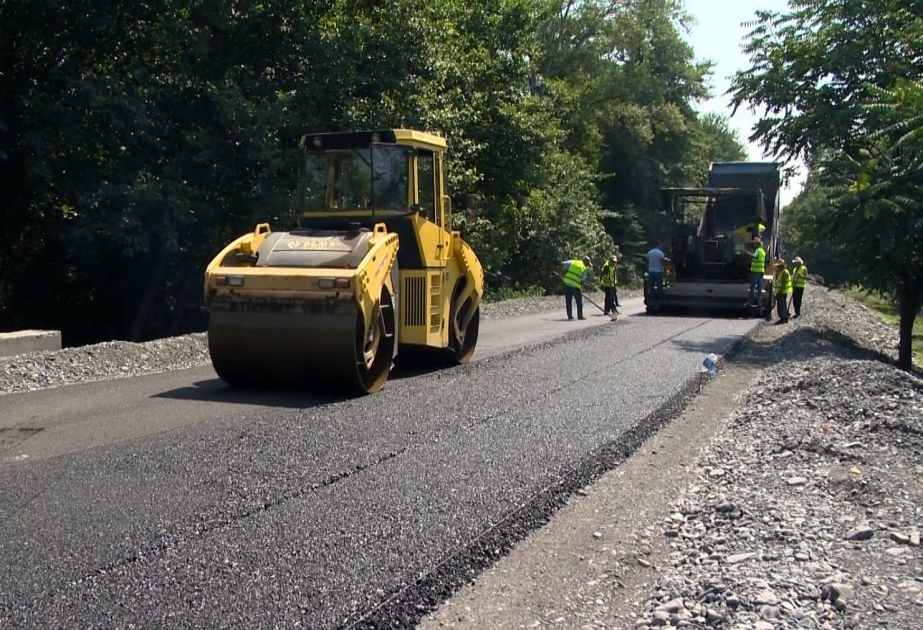 Prezident İlham Əliyev Goranboy rayonunda yol tikintisinə 5 milyon manat ayırıb