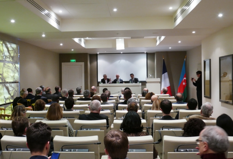 Parisdə “Azərbaycan böyük dövlətlər arasında” kitabının təqdimatı keçirilib VİDEO