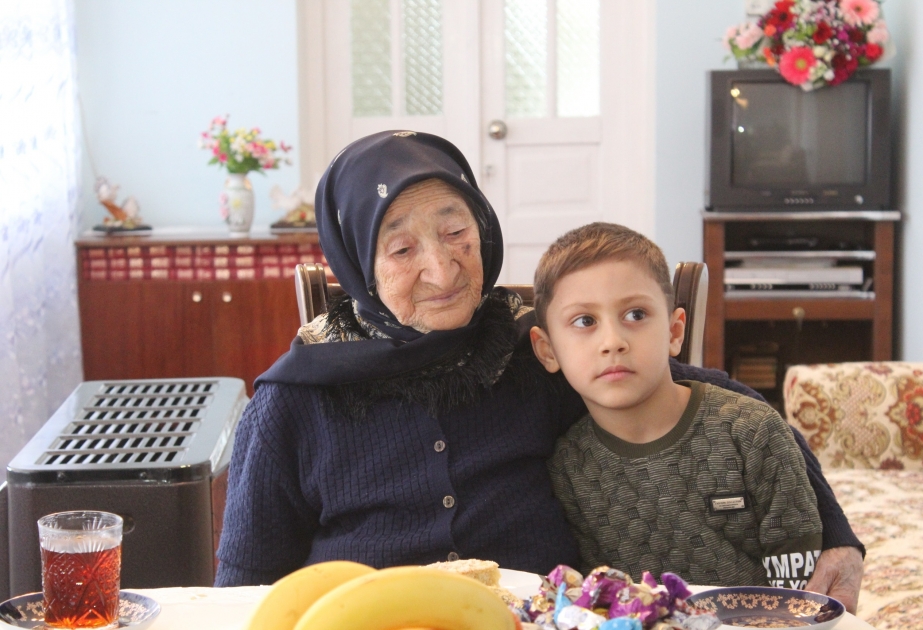 Beynəlxalq Qadınlar Günü ərəfəsində 110 yaşlı Ceyran nənə ilə görüş keçirilib