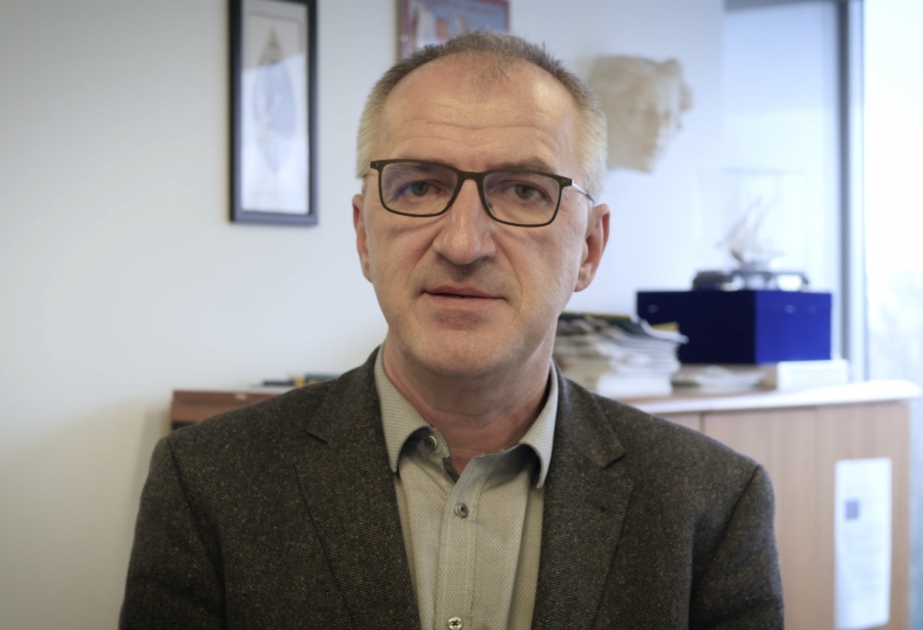 Sloveniyanın STA agentliyinin baş direktoru Boyan Veselinoviç